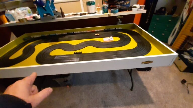 Tuckaway 25 Portable 4 Lane Ho Slot Car Track Ho Slot Car Racing